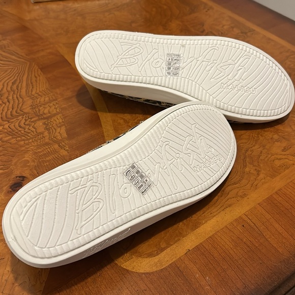 Blowfish Cheetah Sneakers - Picture 5 of 13